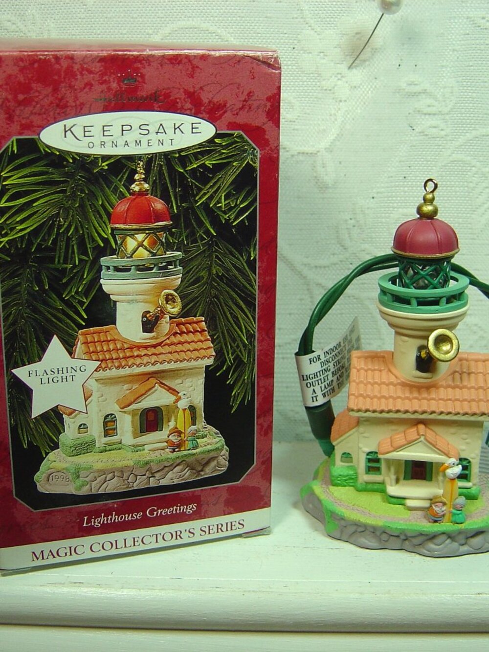 Hallmark ornament-Lighthouse Greetings-#2 in series-1998-magic with lights